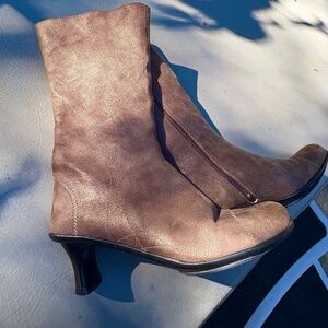 Gentle Souls Bronze Nubuck 6.5 Boots
